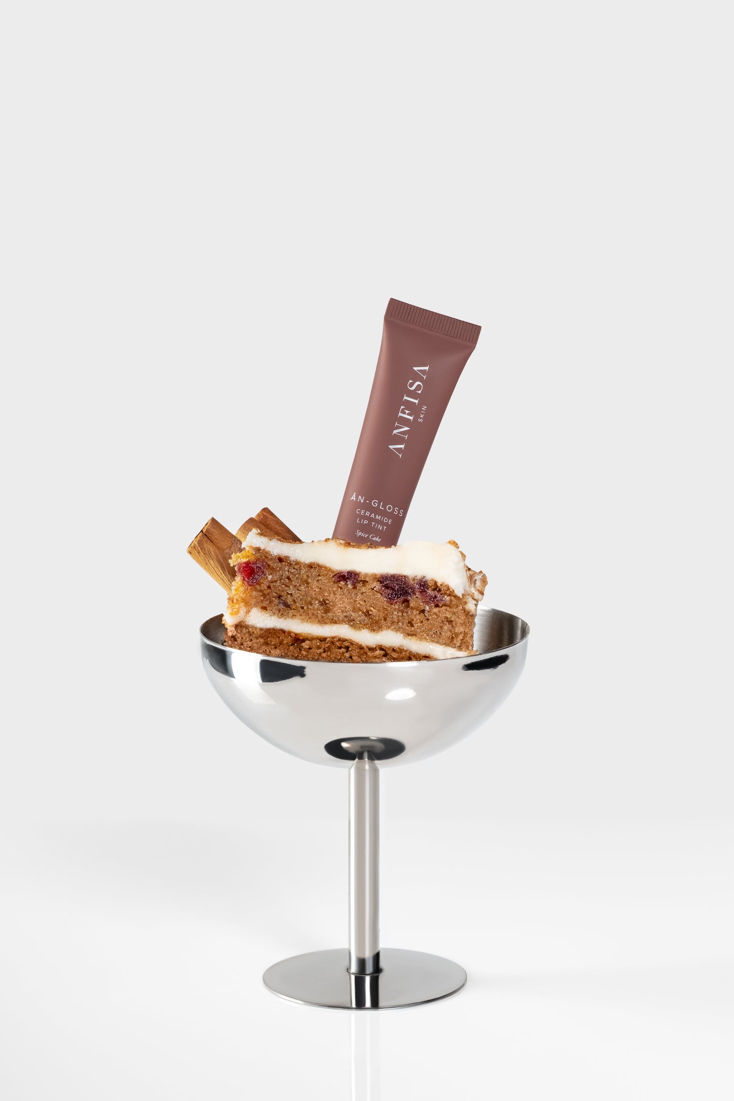 Anfisa An-Gloss spice cake